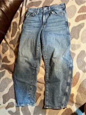 GAP Light Blue Denim Barrel Jeans